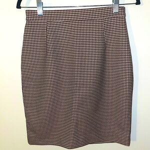 Classic Houndstooth Pencil Skirt new with tags